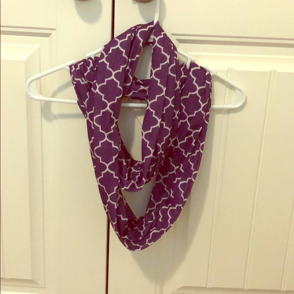 Infinity scarf